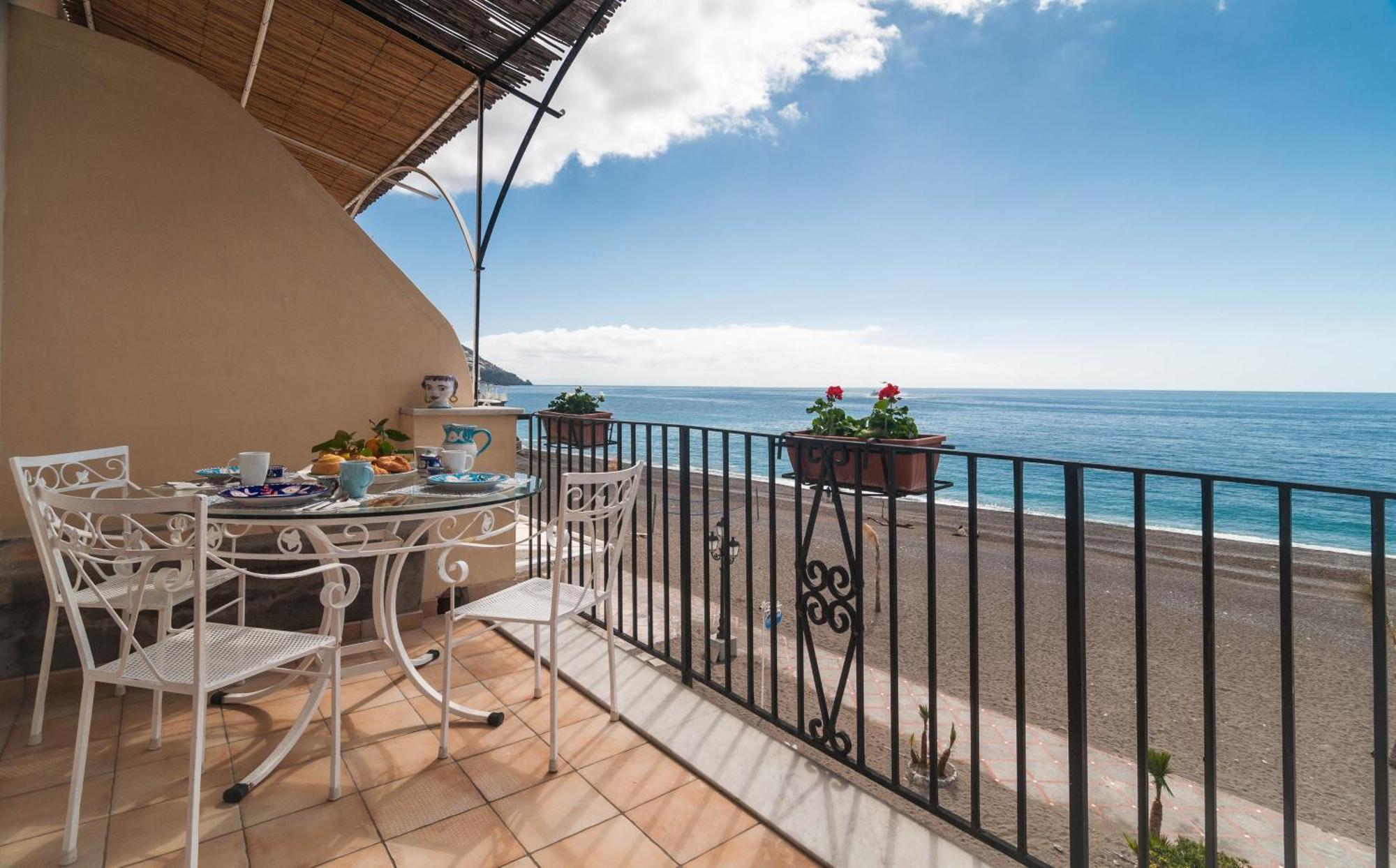 Casa Il Capriccio, Spiaggia Grande Positano Villa Екстериор снимка